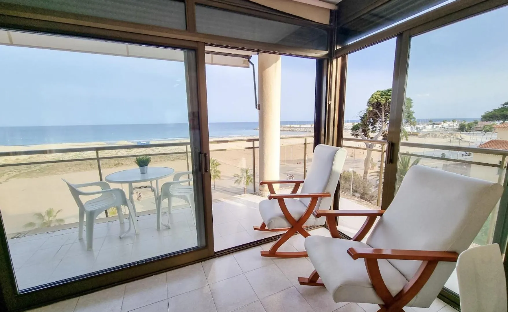Apartment Duplex En Primera Linea De Playa Torredembarra