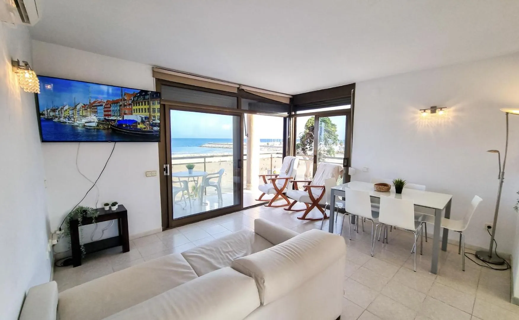 Apartment Duplex En Primera Linea De Playa Torredembarra